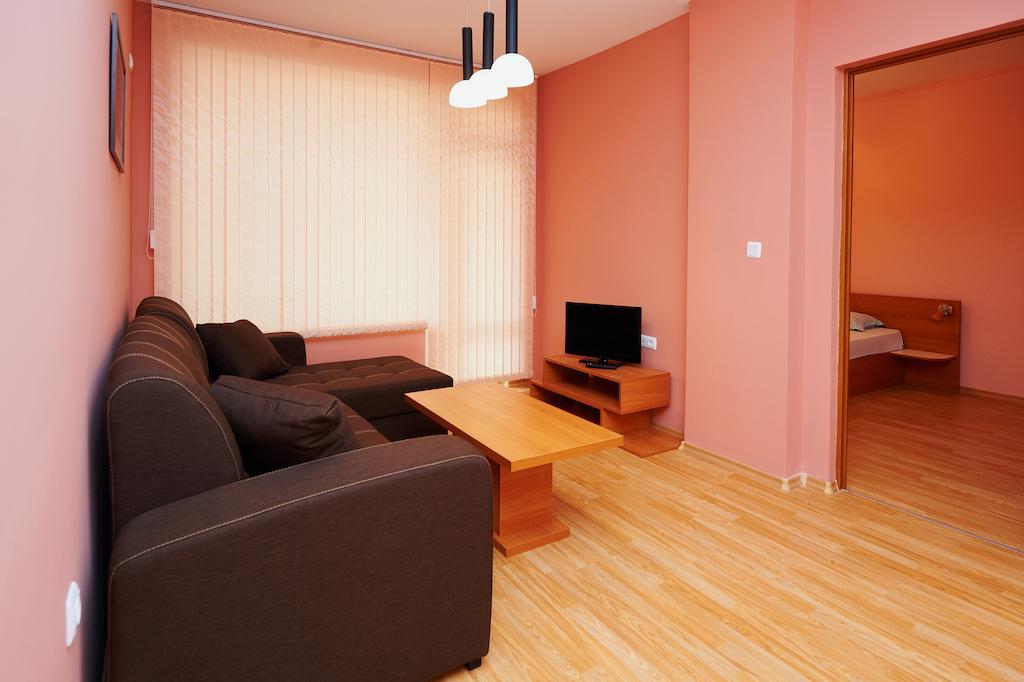 Apartments Dimitrovi Pomorie Habitación foto